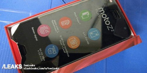 Lenovo-Moto-Z2-Play-Unboxing-Images-2.png