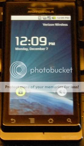 UpdatedDroidUnlockScreen.jpg