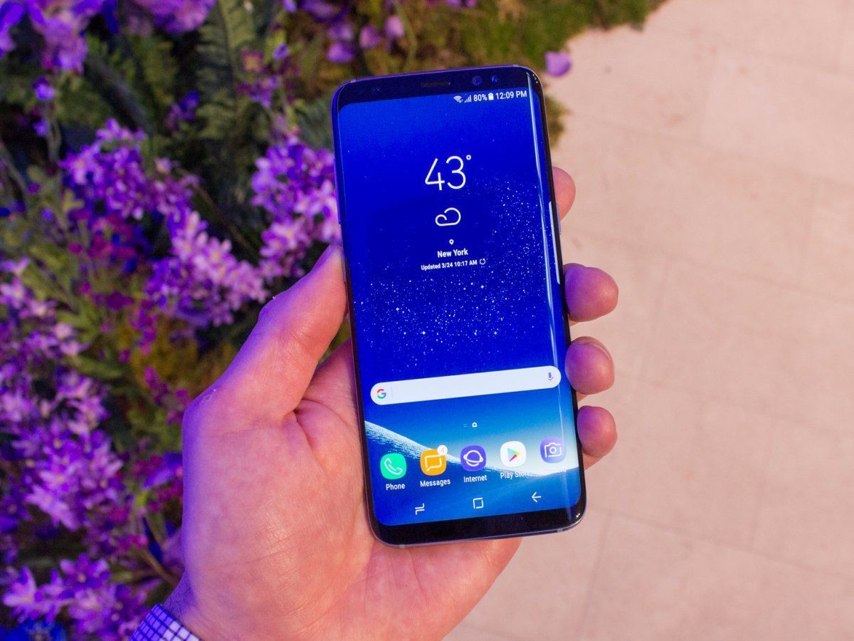 this-is-the-galaxy-s8-which-has-a-58-inch-amoled-display-jpg.77329